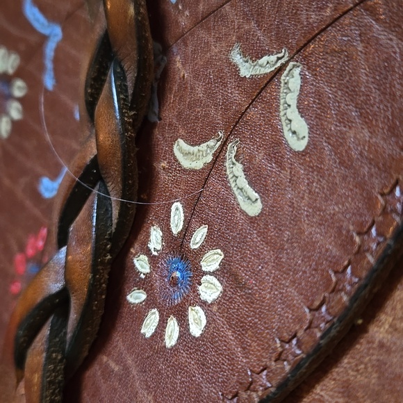 VINTAGE 60s Boho Hand tooled Cowhide Leather Shoulder bag - Picture 16 of 16